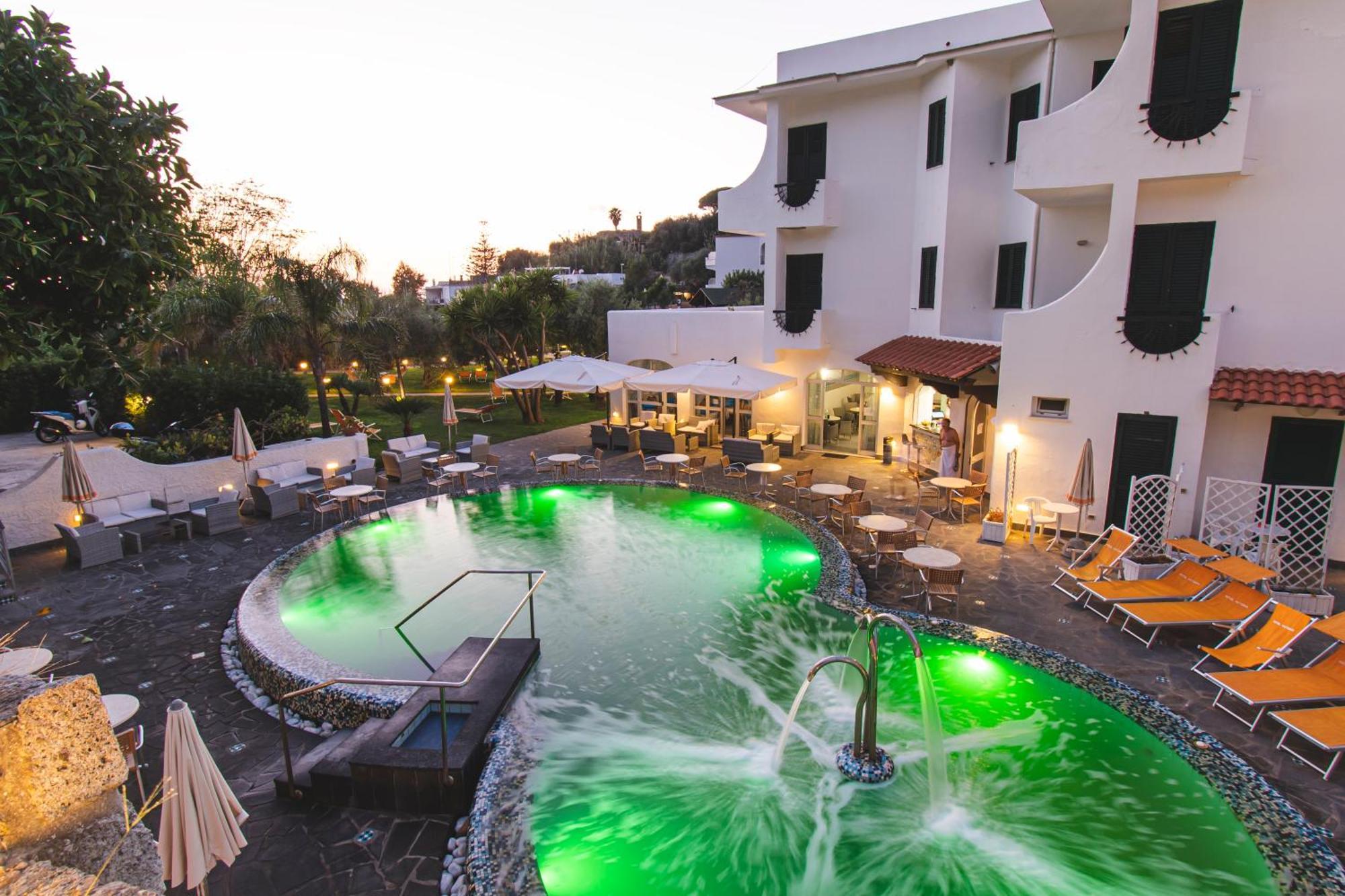 Victoria Park Resort Ischia Exterior foto